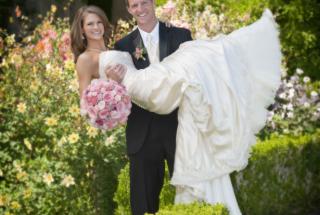 Bride & Groom in the Italian Garden