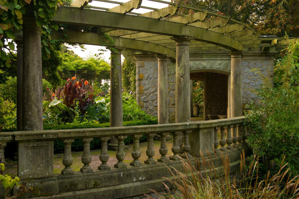 Italian Garden walls