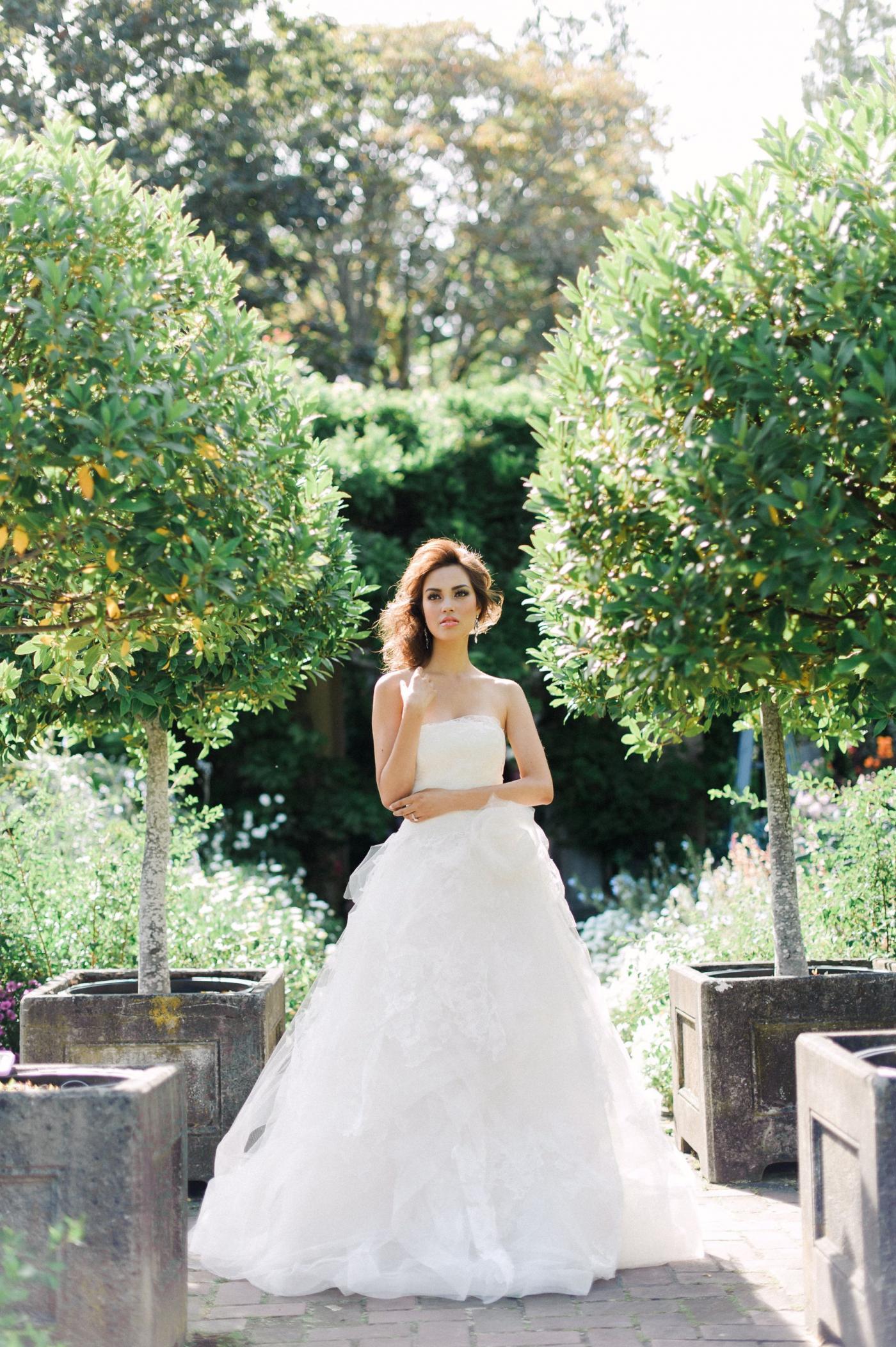 Italian Gardens bride