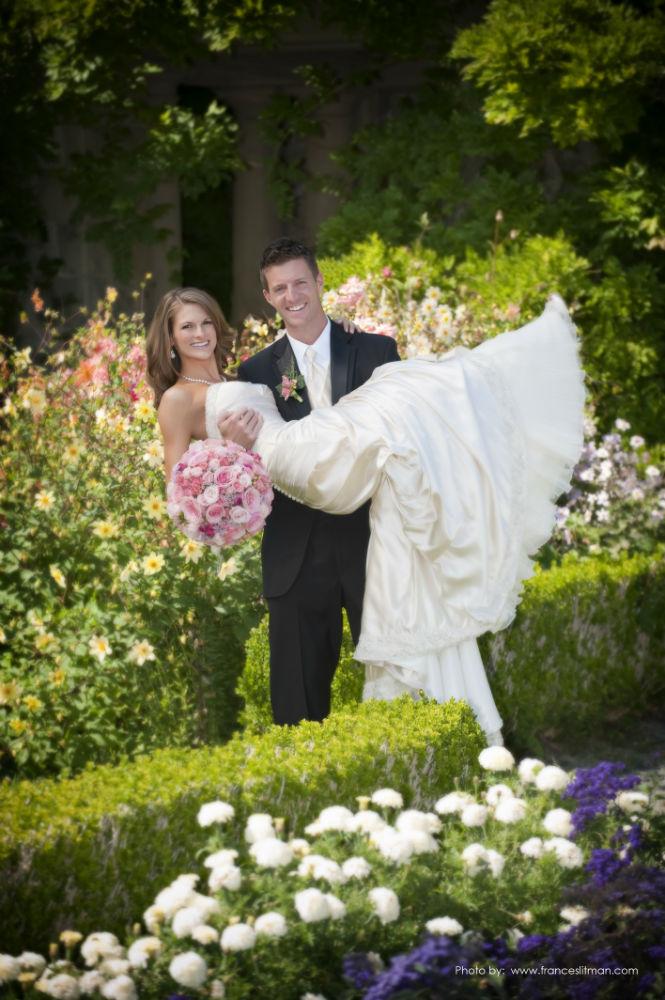 Bride &amp; Groom in the Italian Garden